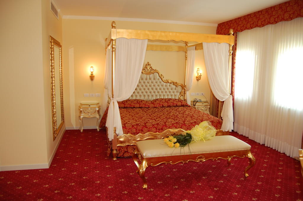 Hotel Motel Gold Calcinate Rom bilde